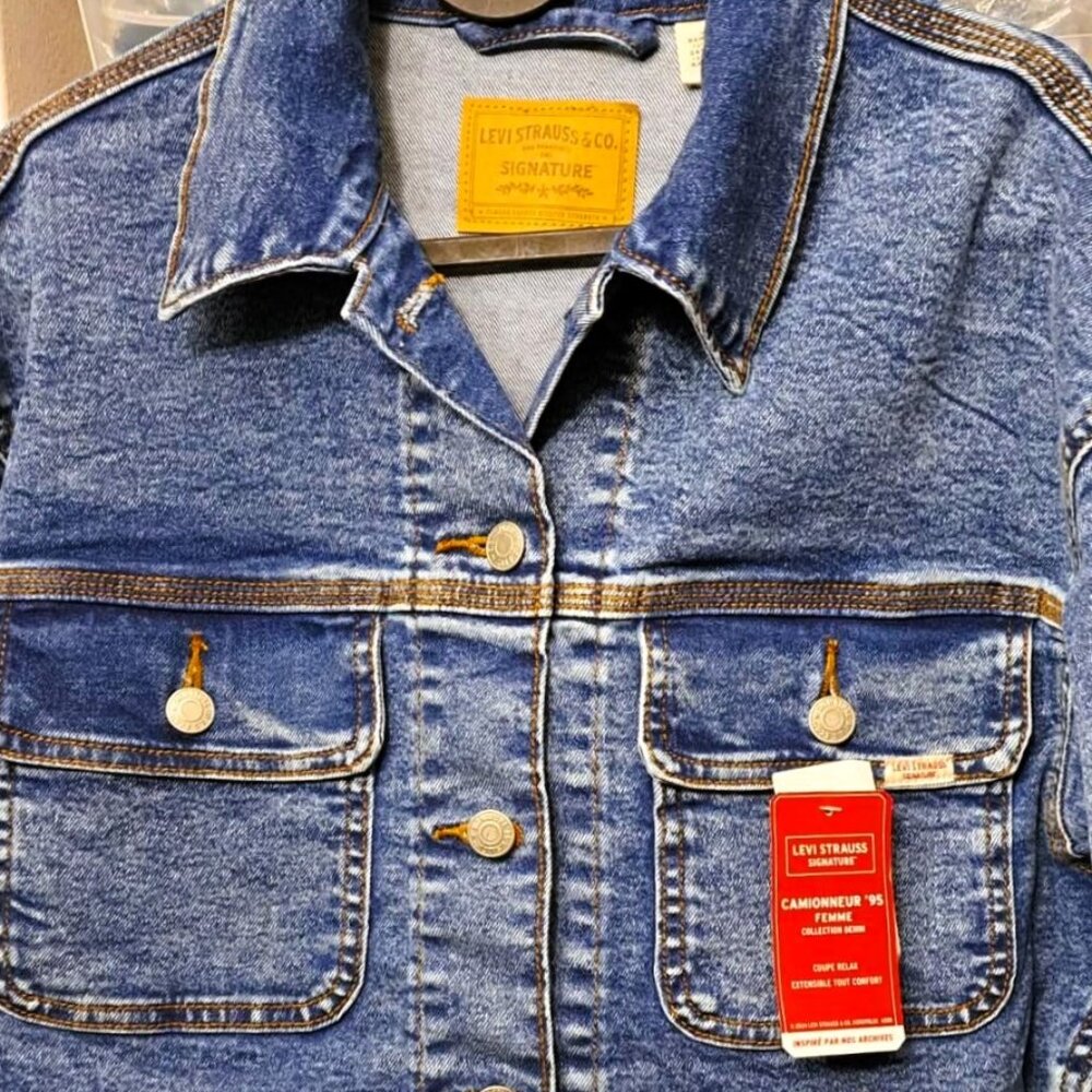 NWT Levi Strauss Signature Acid Wash Denim Trucker Jacket S/M